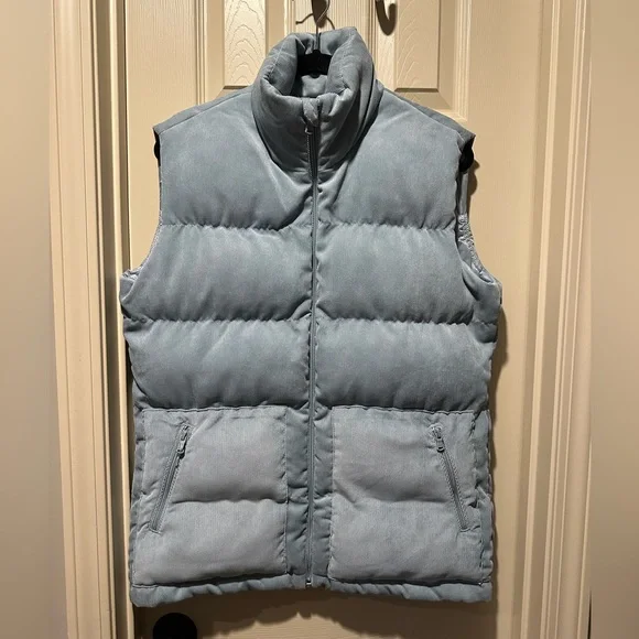 Vineyard Vines Women's Seabrook Corduroy Puffer Vest - Picture 1 of 4